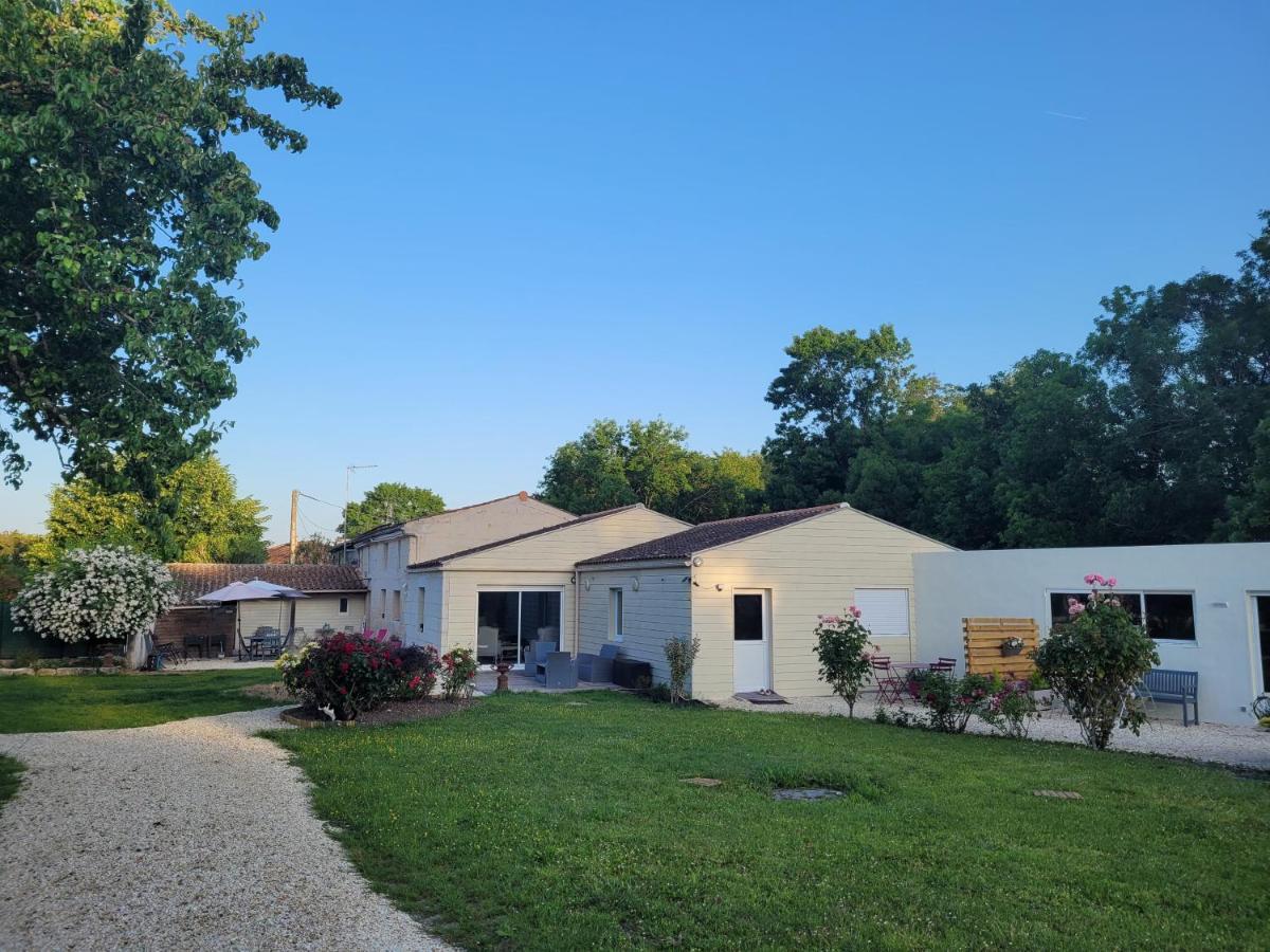 L'Atelier 7 Bed & Breakfast Saintes Luaran gambar